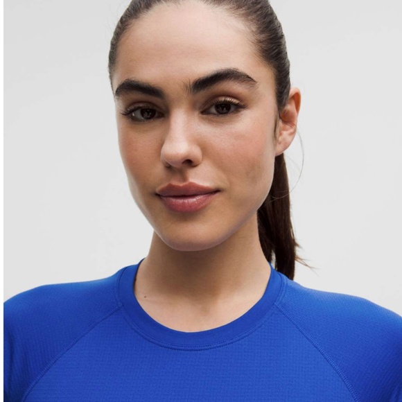Like New Lululemon Swiftly Tech Cropped Short-Sleeve Shirt 2.0 Sz 12 Cobalt Colo - Picture 3 of 4